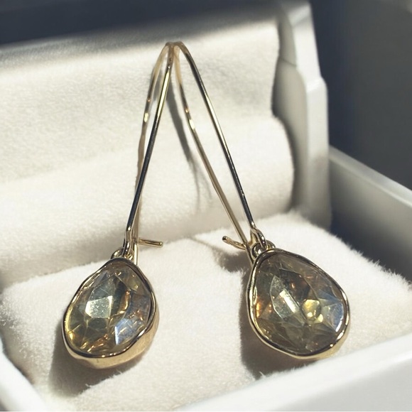 Gold Crystal Elegant Gold Teardrop Earrings - Picture 2 of 4
